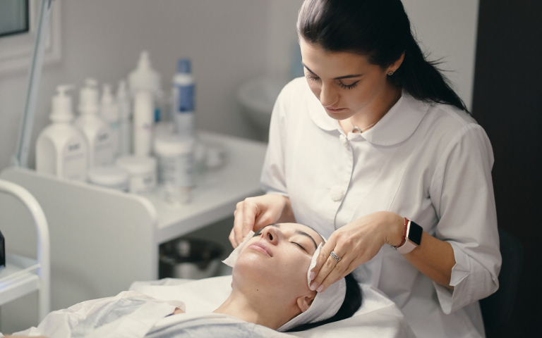The Importance of Certification for a career in Cosmetology