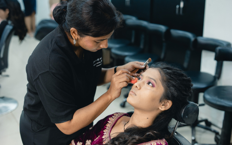 Why Lakmé Academy Powered By Aptech is the Ultimate Choice for Skill Development