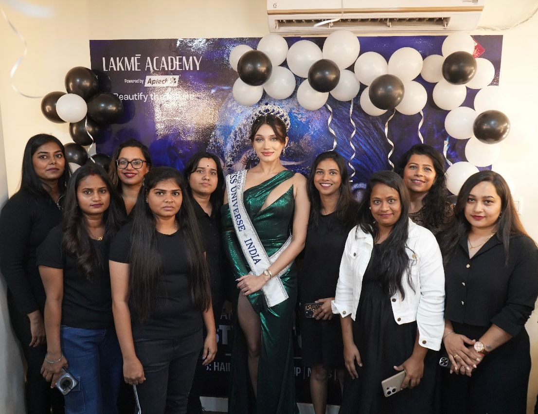 Amishi Kaushik – Miss Universe India 3rd Runner Up at Lakmé Academy